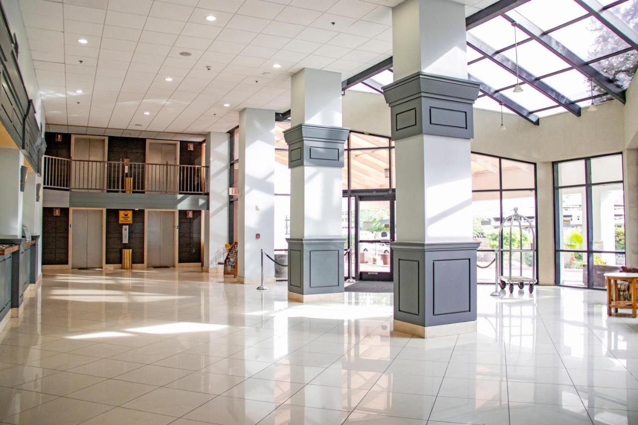 Midtown Garden Inn Phoenix Bagian luar foto